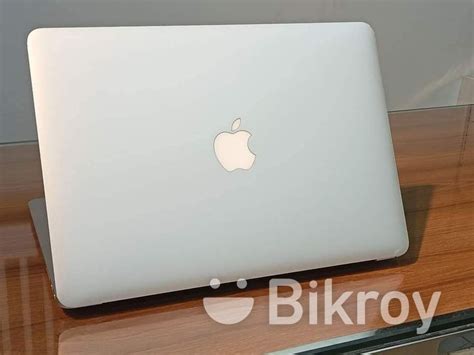 MacBook Air 2015 Corei5 8 Gb Ram Full Fresh Condition For Sale In