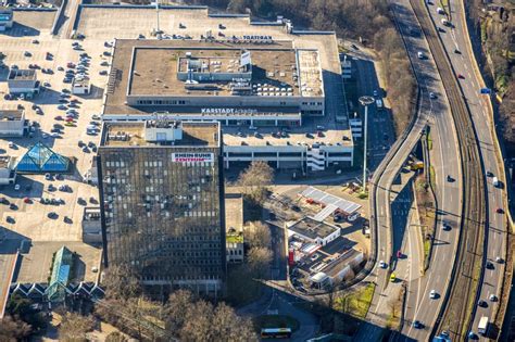 Mülheim an der Ruhr aus der Vogelperspektive Gebäude des