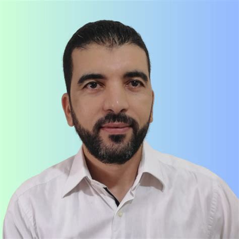 Yassine Prof d initiation informatique à Paris 30 h 9 avis 6