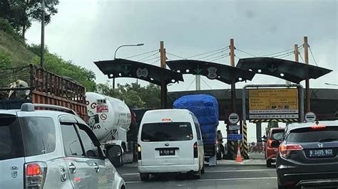 H Lebaran Nyaris Juta Kendaraan Melintas Di Ruas Tol Tangerang Merak