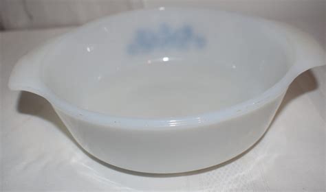 Anchor Hocking Fire King Blue Corn Flower Milk Glass Round Casserole Dish 436 Ebay