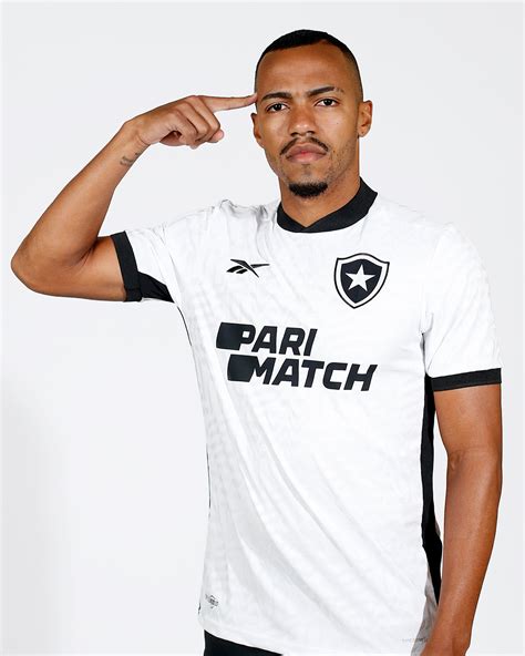 Botafogo Lan A Nova Linha De Uniformes Da Reebok Para A Sequ Ncia Da