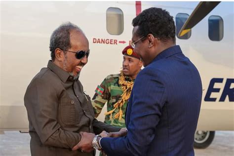 Madaxweyne Xasan Sheekh Oo Lagu Soo Dhaweeyay Magaalada Dhuusamareeb