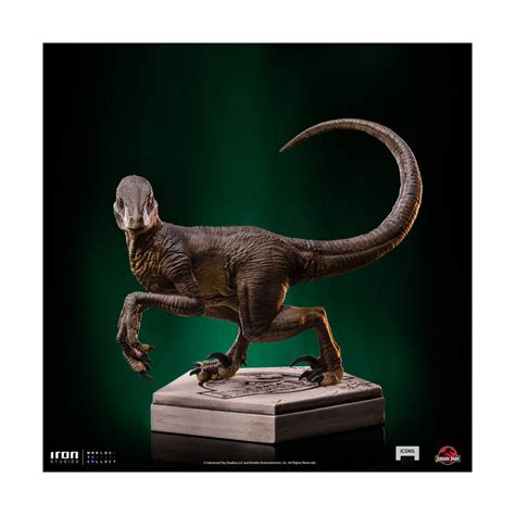 Jurassic World Icons Statuette Velociraptor C Cm Figurine Discount