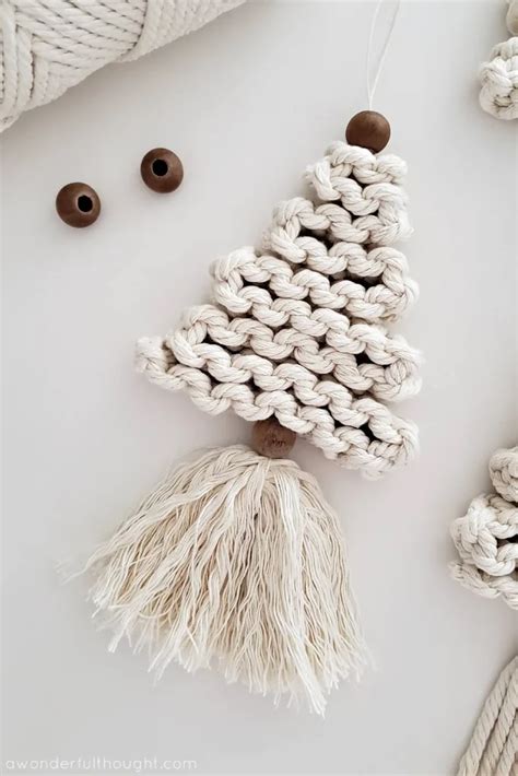 8 Easy Festive Macrame Christmas Decorations