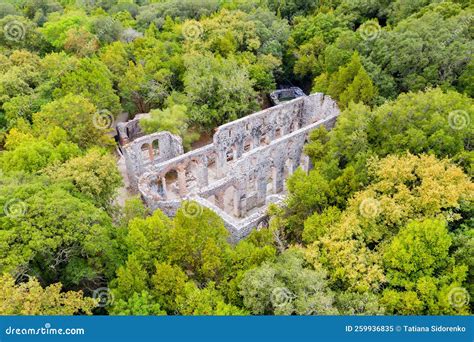 Las Ruinas De La Bas Lica En Butrint Parque Nacional Y Reserva De