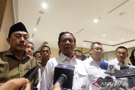 Mahfud Janji Beri Perhatian Khusus Pada Pesantren Di Indonesia ANTARA