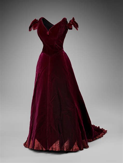 WikiVictorian On Twitter Evening Dress Made In 1887 Altered In 1902