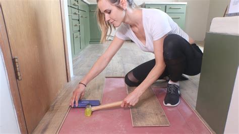 How To Install Laminate Flooring For Beginners Youtube