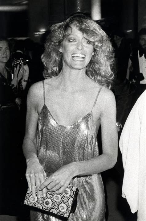 Farrah Fawcett at the 1978 Academy Awards | Historic Oscars Red Carpet Style | POPSUGAR Fashion ...