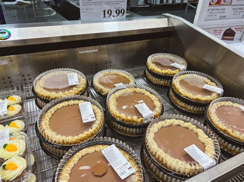 Pound Chocolate Peanut Butter Pie From Costco Goes Viral Off