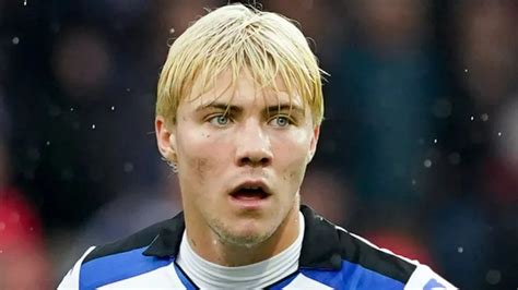 Man Utd In Huge Rasmus Hojlund Transfer Boost As Atalanta Complete £25m