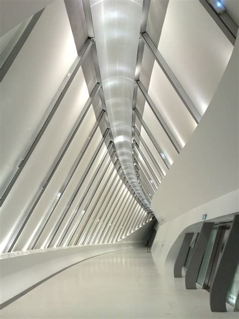 Images Gratuites architecture Passerelle plafond courbe éclairage