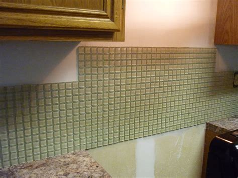 Diy Kitchen Glass Tile Back Splash Kitchen Tile Diy Backsplash Tile