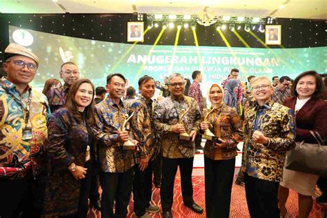 Sukses Implementasikan Esg Phe Raih Proper Emas Mix Marcomm