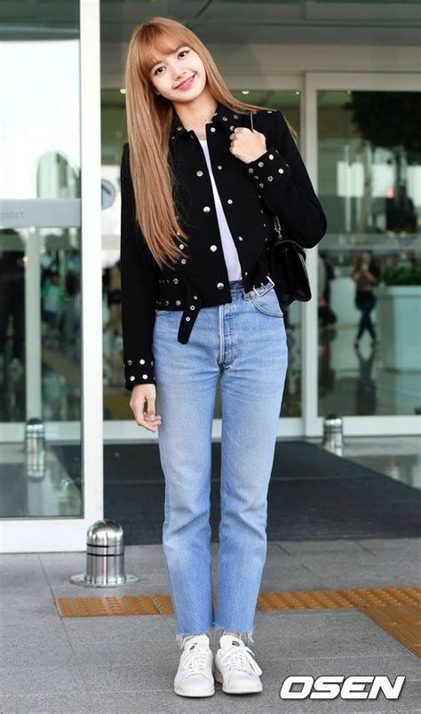 Chic Outfit Ideas From Blackpink Airport Style Ferbena