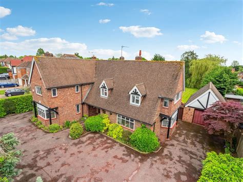 5 Bed Detached House For Sale In Long Lane Ickenham Uxbridge Ub10 £