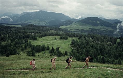 Nackt Wandern Ch Blumenbassetti Ch