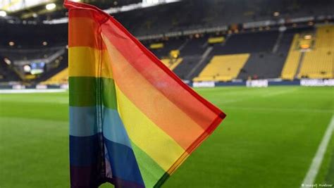 Día Internacional contra la Homofobia en el Fútbol por qué se