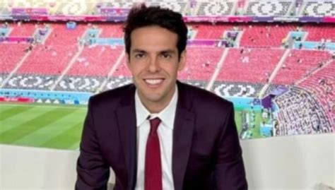 Kaká rompe o silêncio sai em defesa de Neymar e Ronaldo e aplica lição