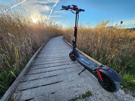 Test Isinwheel Gt La Trottinette Lectrique Pliable Puissante Et Tout