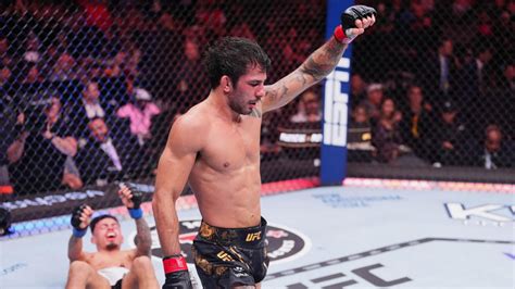 UFC 296 Results Highlights Alexandre Pantoja Outpoints Brandon Royval