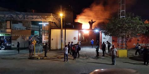 Se Incendia Vivienda En Colonia Calicanto El Imparcial De Oaxaca