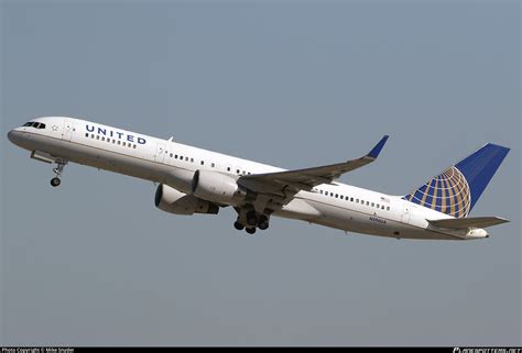 N Ua United Airlines Boeing Wl Photo By Mike Snyder Id