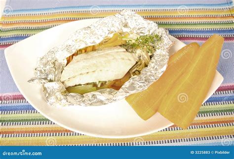 Aluminum Foil Fish Stock Image Image Of Fillet Prepared 3225883