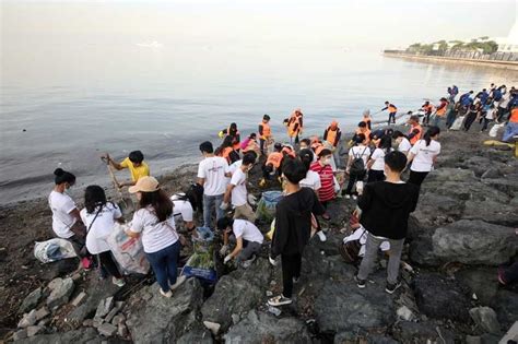 Volunteers Need Permit For Manila Bay Cleanup Philstar