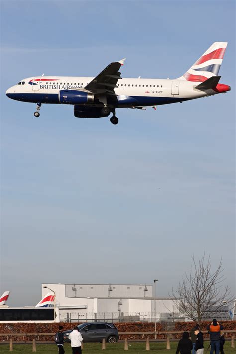 G EUPT British Airways Airbus A319 By Lucas Wu AeroXplorer Photo