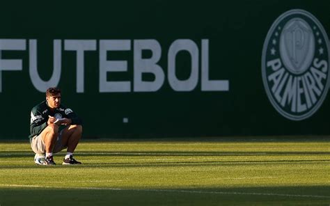 Sem Camisa Palmeiras Aposta Em Abel Ferreira Para Arranjar