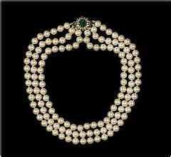 Jackie Kennedy's Faux Pearl Necklace fetches $47K / The Beading Gem