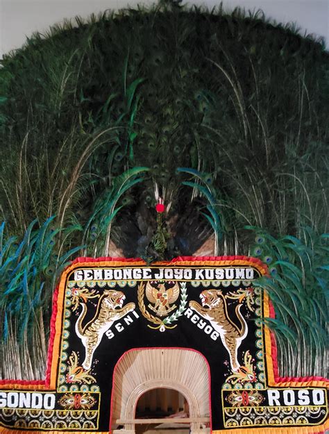 Cerita Topeng Terbesar Di Dunia Dari Pertunjukkan Reog Ponorogo