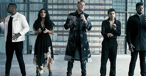 Pentatonix Performs 'The Sound of Silence'