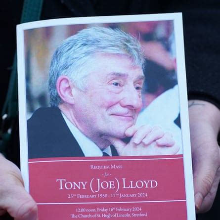 Tributes paid to ‘true statesman’ Tony Lloyd at Manchester service ...