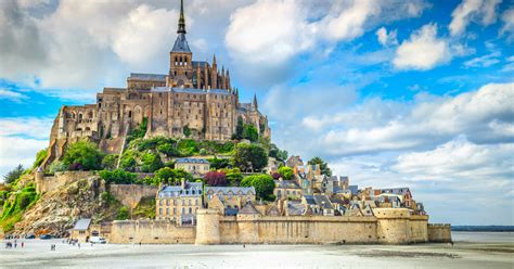 Francja Opactwo W Micha A Archanio A Na Mont Saint Michel Historia