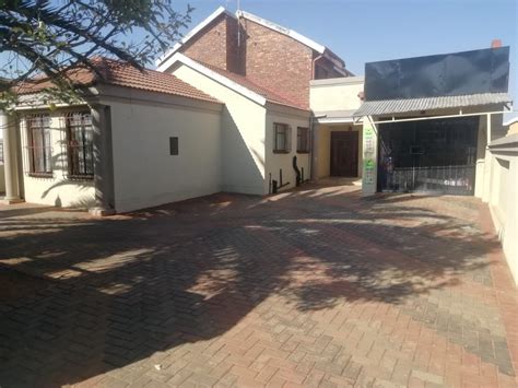 4 Bedroom House For Sale In Sebokeng Zone 10 P24 114352924