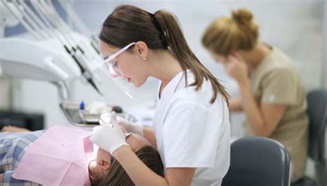 CARRERA DE ODONTOLOGÍA