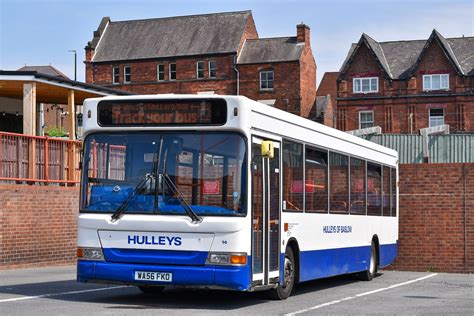 Hulleys Of Baslow Dennis Dart Slf Seen At Chesterfield Flickr