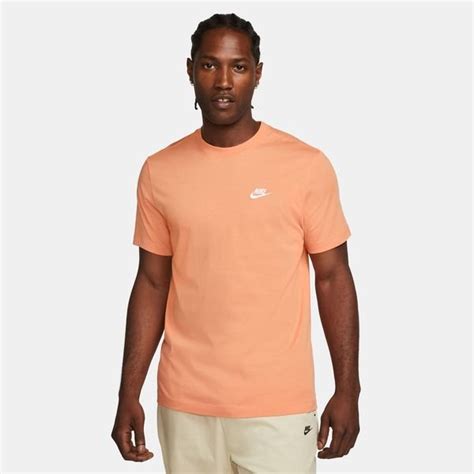 Nike T Skjorte NSW Club Orange Trance Hvit Unisportstore No