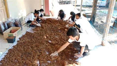 Aksi Bersih Lingkungan Siswa Sma Dominikus Sma Dominikus Wonosari