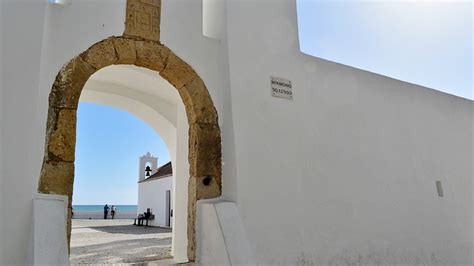 O Pai Natal está quase a chegar a Armação de Pêra Algarve Marafado