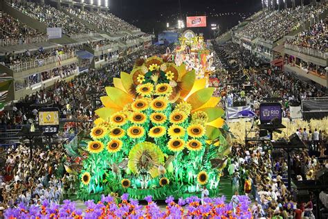 Gente y Costumbres: EL CARNAVAL DE RIO. El mayor espectáculo de música ...