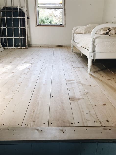 Wide Plank Pine Wood Flooring Flooring Guide By Cinvex