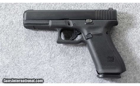 Glock ~ G17 Gen5 With Ameriglo Night Sights ~ 9mm Parabellum