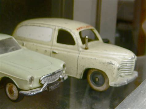 1950 1957 RENAULT Colorale Savane Commerciale To Scale A Photo On