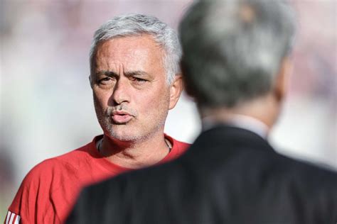 Chegada de Mourinho à Arábia Saudita iria rivalizar a de Cristiano