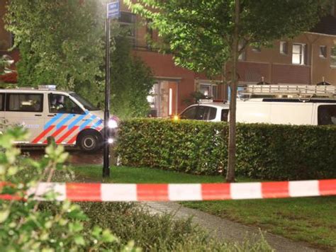 Explosie Bij Amstelveens Huis Veroorzaakt Door Vuurwerk Politie Zoekt