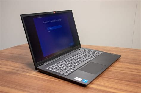 Lenovo V15 G2 ITL 82KB000AHV Laptop